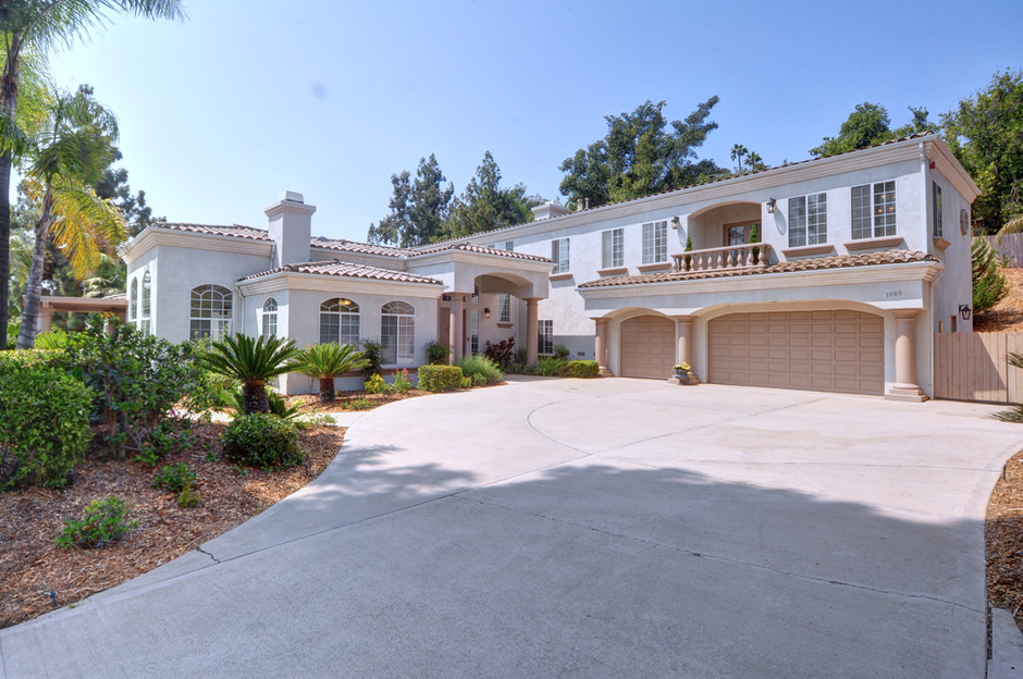 Exterior4.jpg